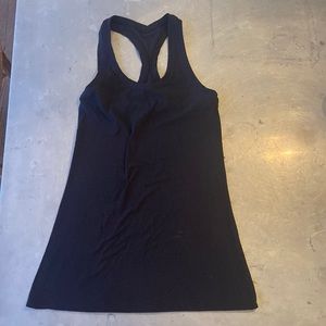 Lululemon Black racerback tank VGUC size 2